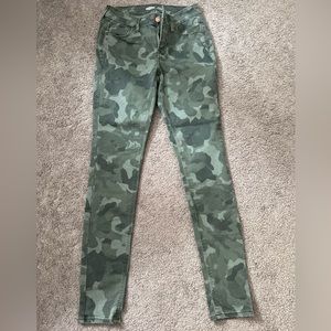 Old Navy mid rise skinny camo jeans